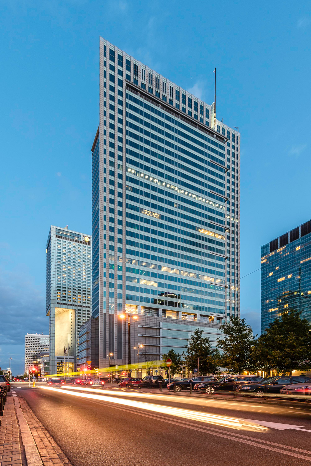 Zdjęcie architektury budynku Warsaw Financial Center